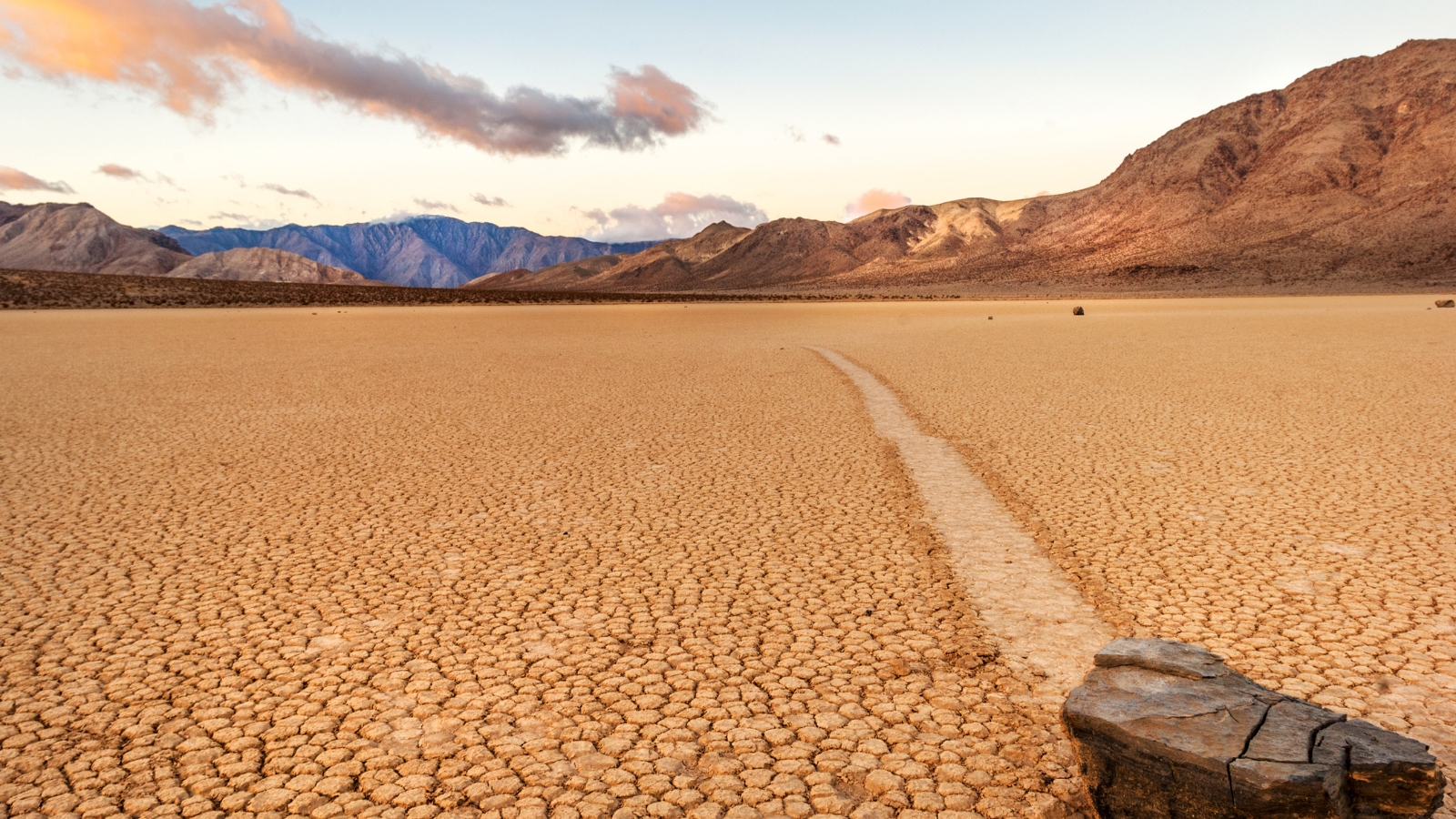 Death Valley: dune e paesaggi desertici