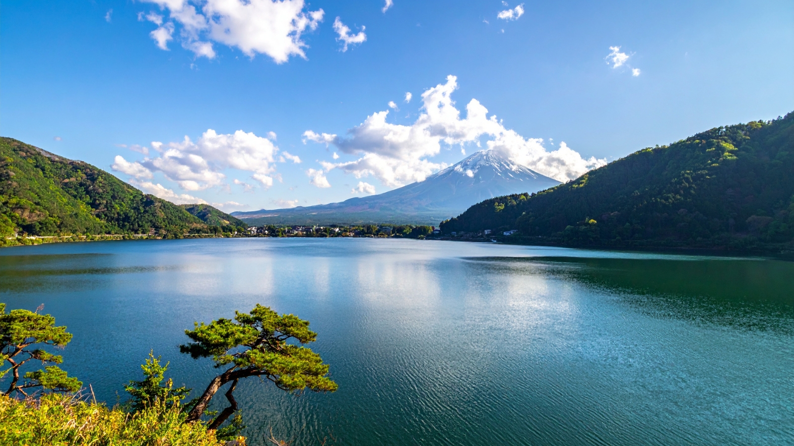 Lago Kawaguchi-ko: Monte Fuji e riflessi sull'acqua