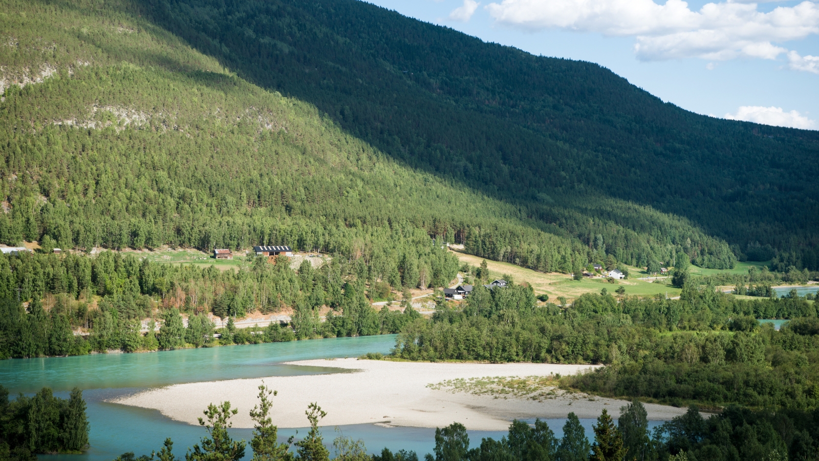 Strade panoramiche verso Geilo, altopiani e paesaggi norvegesi